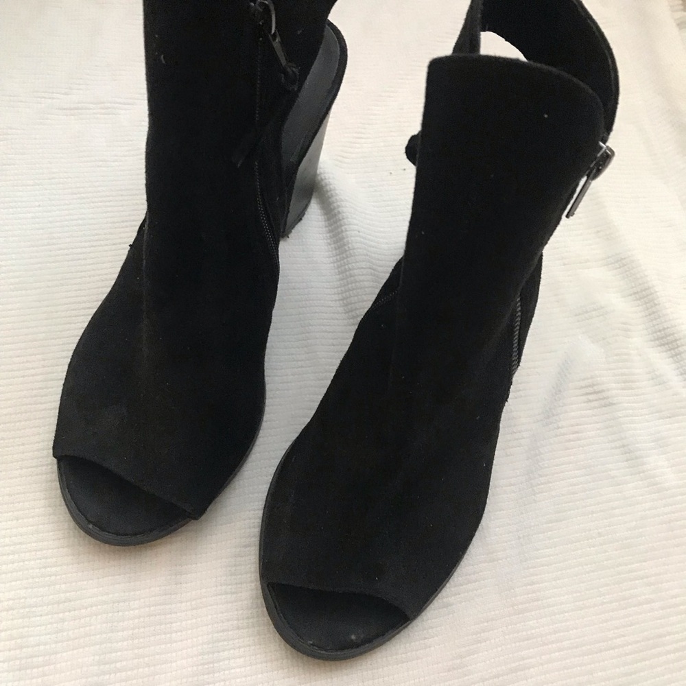Misguided Black Peep Toe Booties - image 7